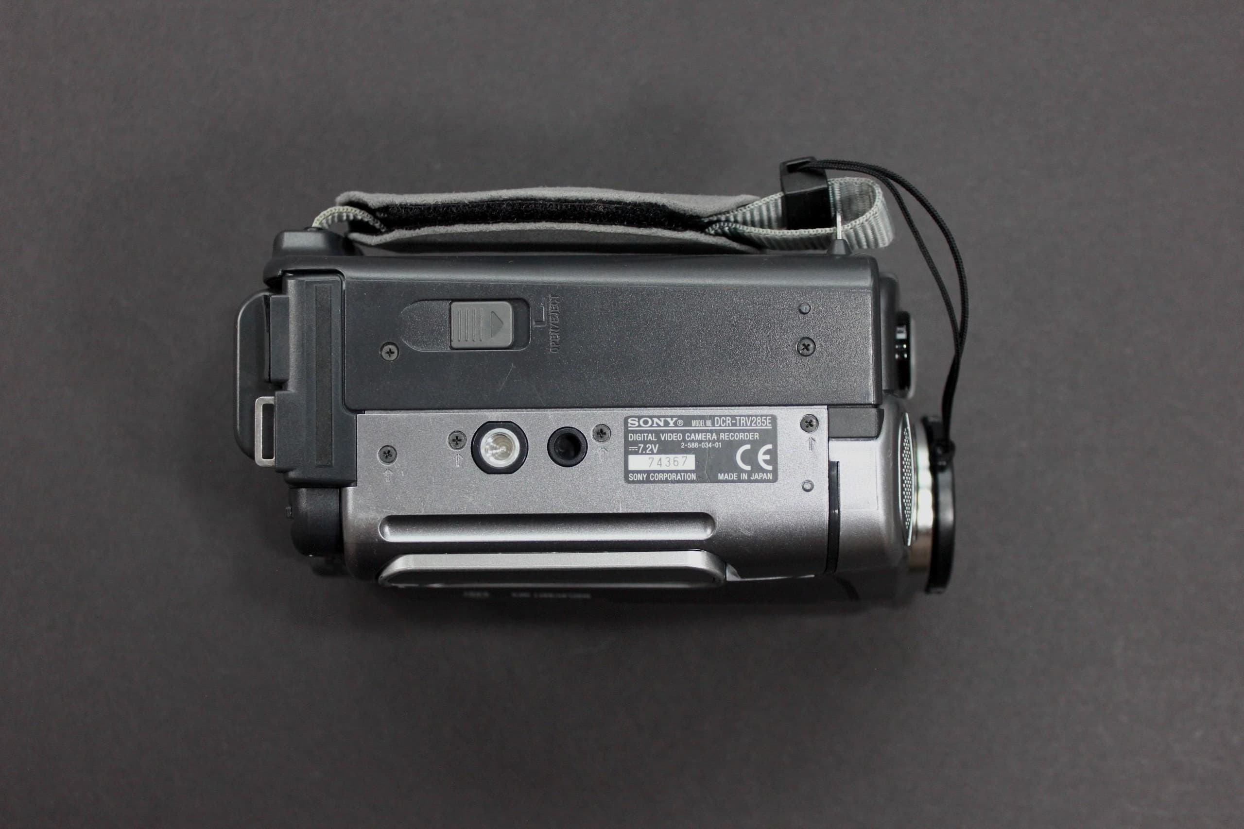 Sony Handycam DCR-TRV285E - Image 6