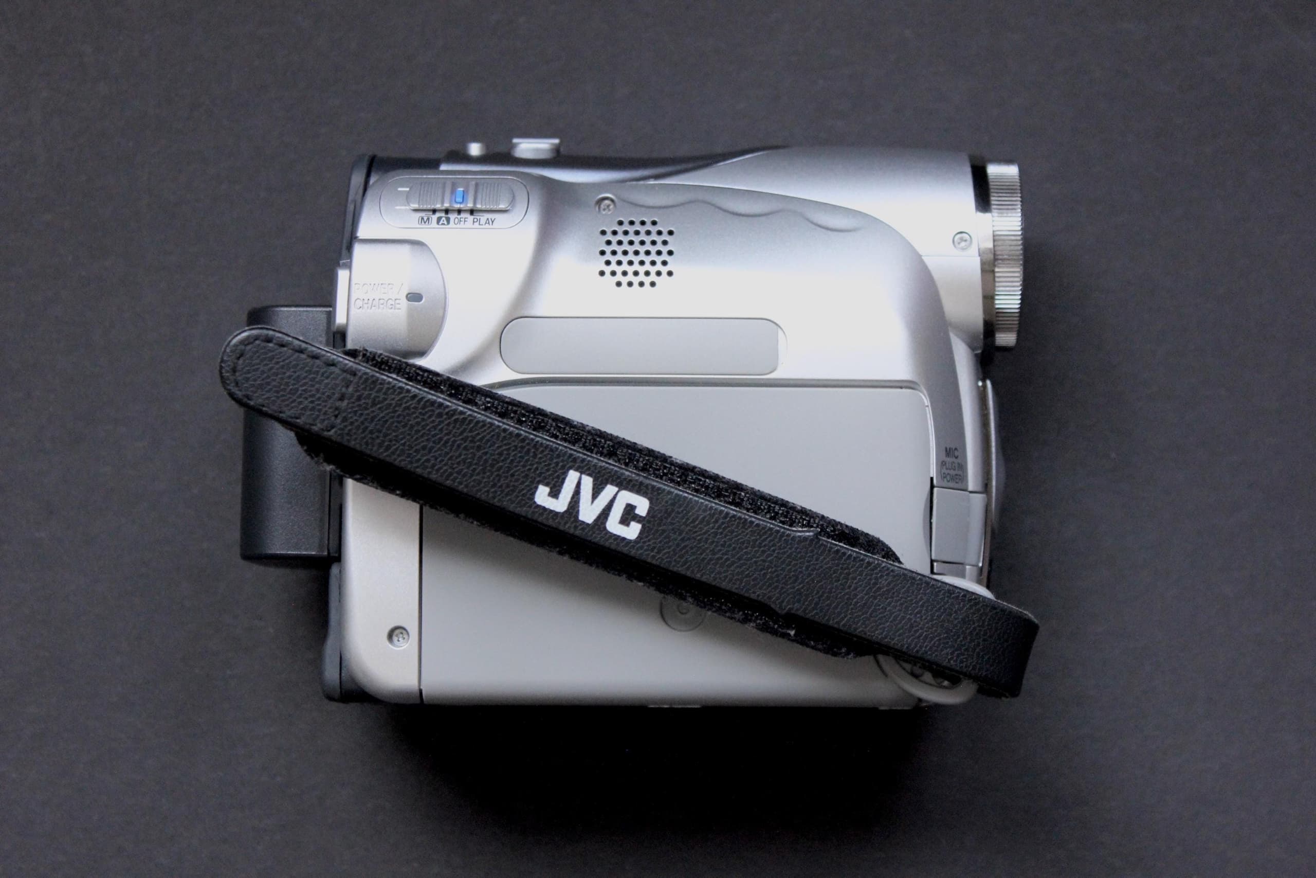 JVC GR-D240E - Image 8