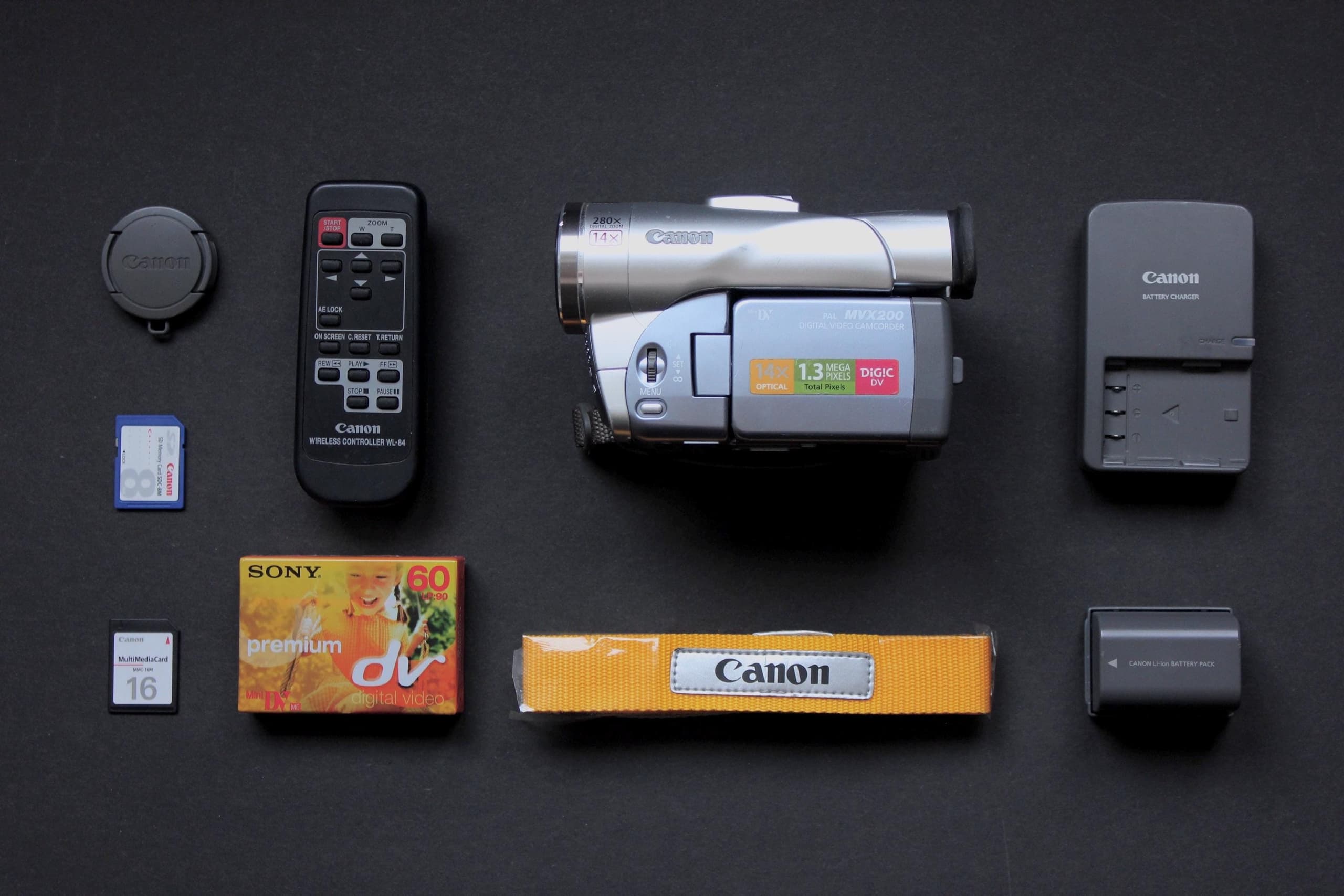 Canon MVX200 - Image 3