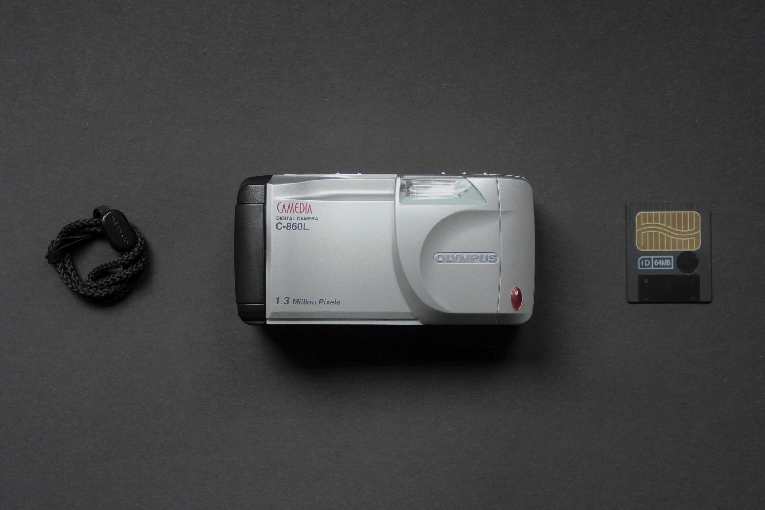 Olympus Camedia C-860L - Image 2