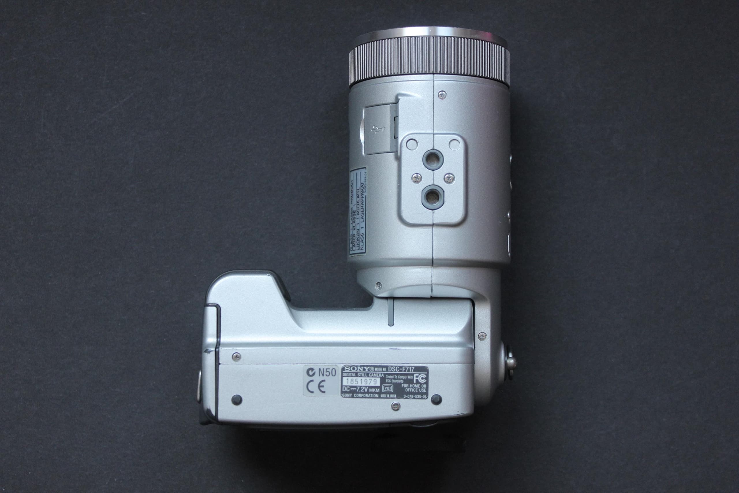 Sony Cyber-shot DSC-F717 - Image 8