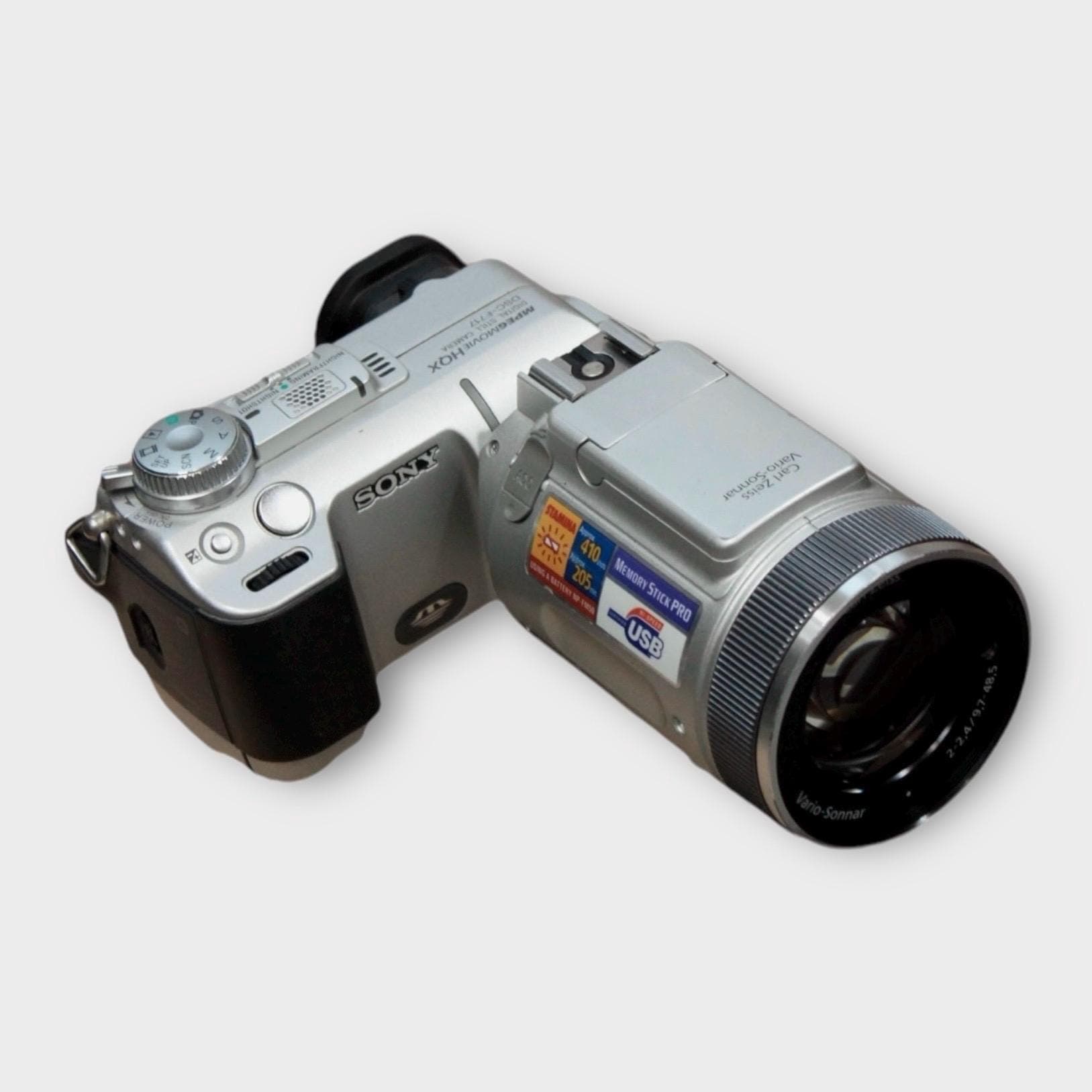 Sony Cyber-shot DSC-F717