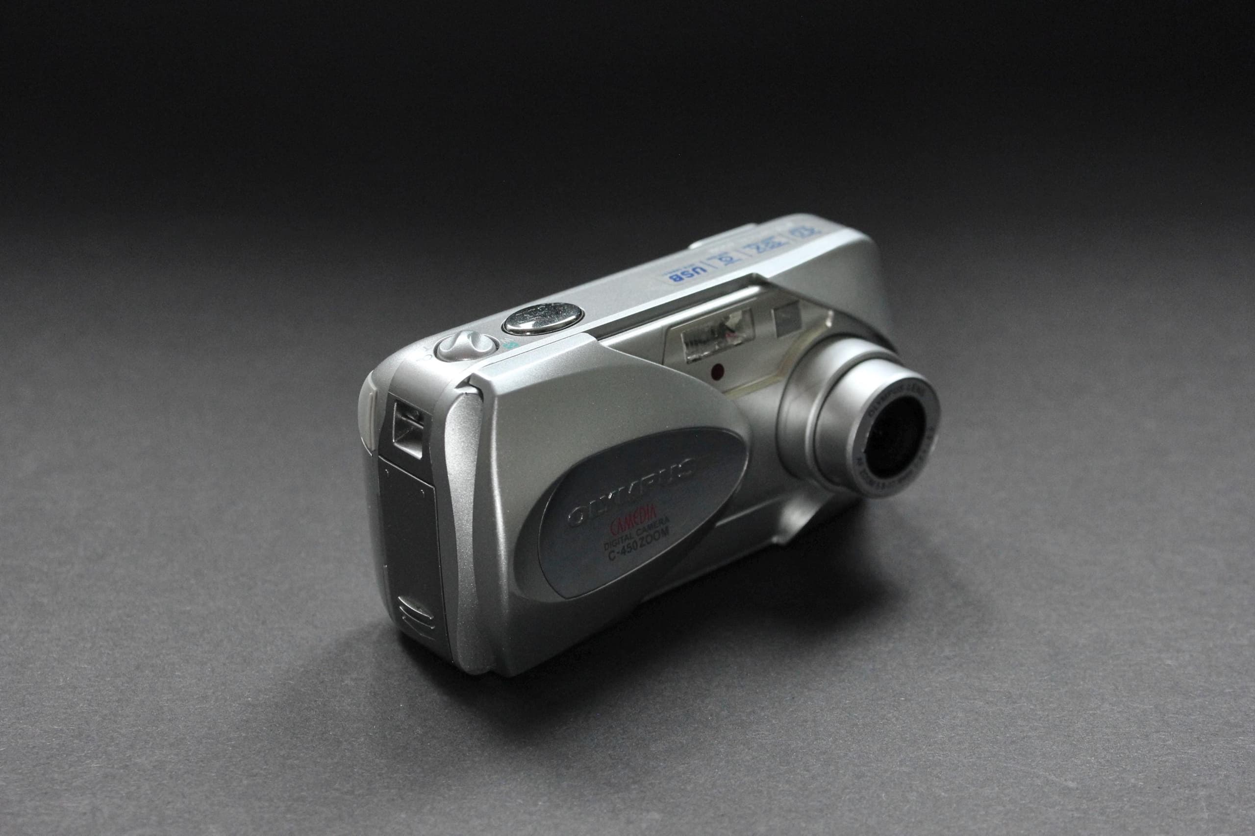 Olympus Camedia C-450 Zoom - Image 2