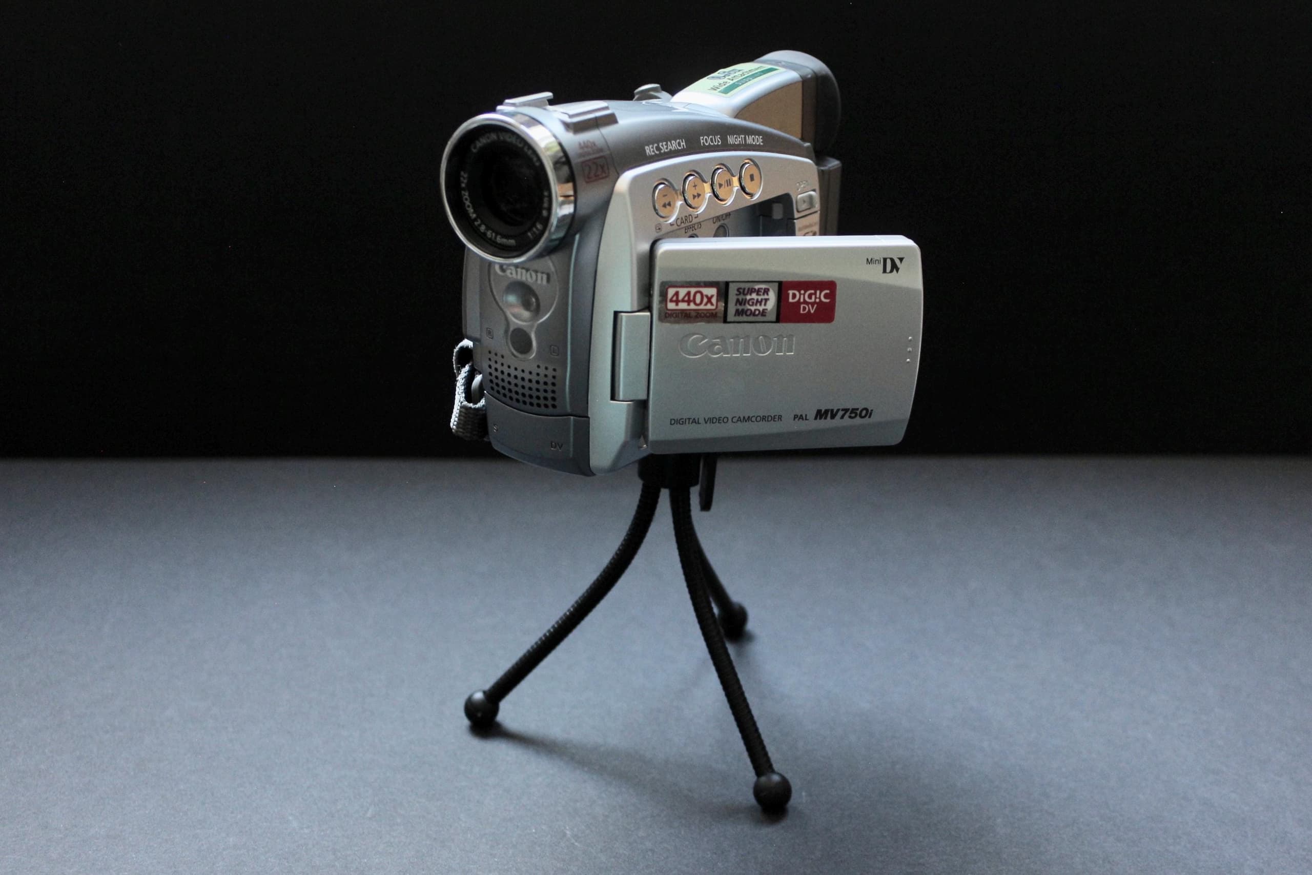 Canon MV750i - Image 3