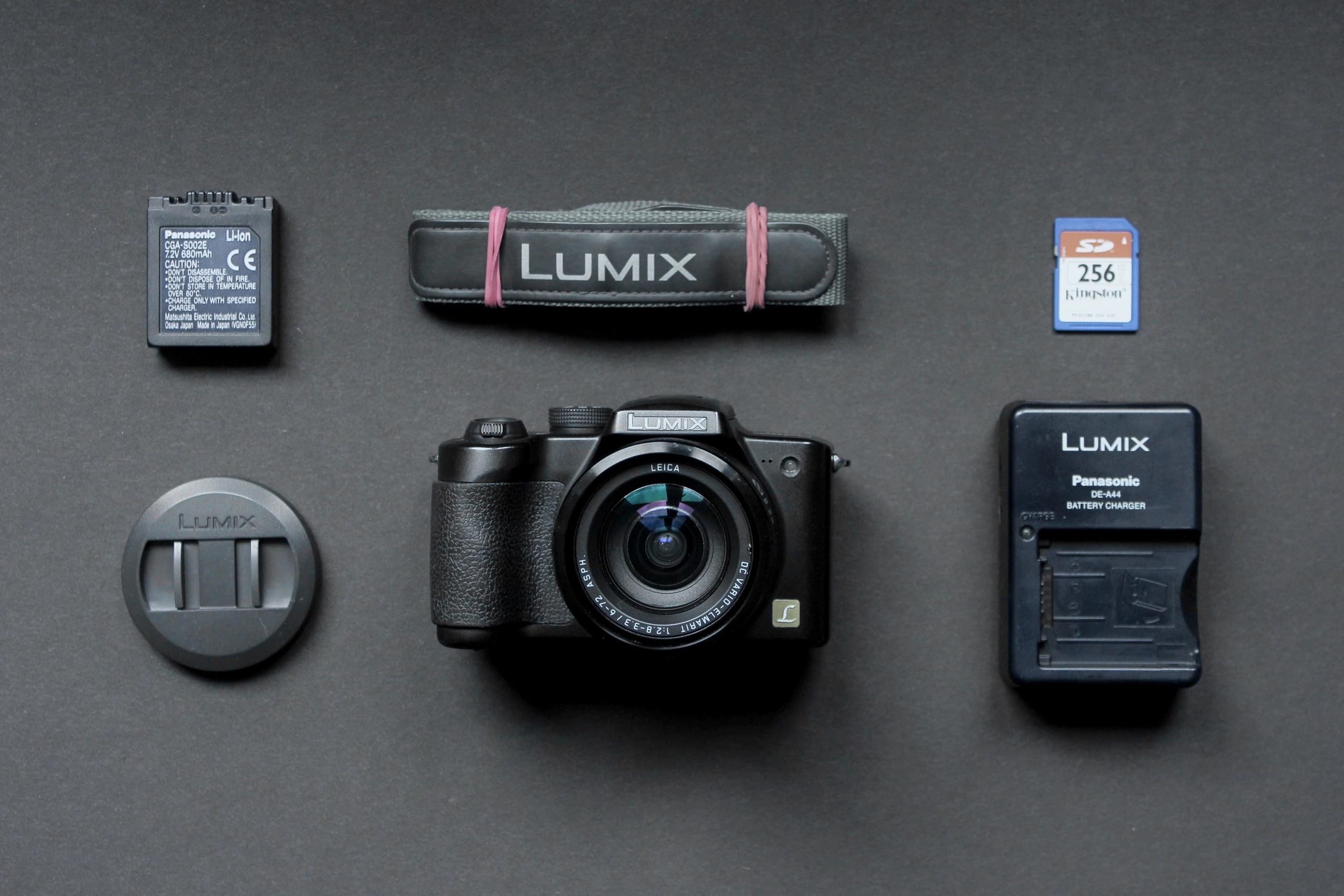 Panasonic Lumix DMC-FZ5 - Image 2