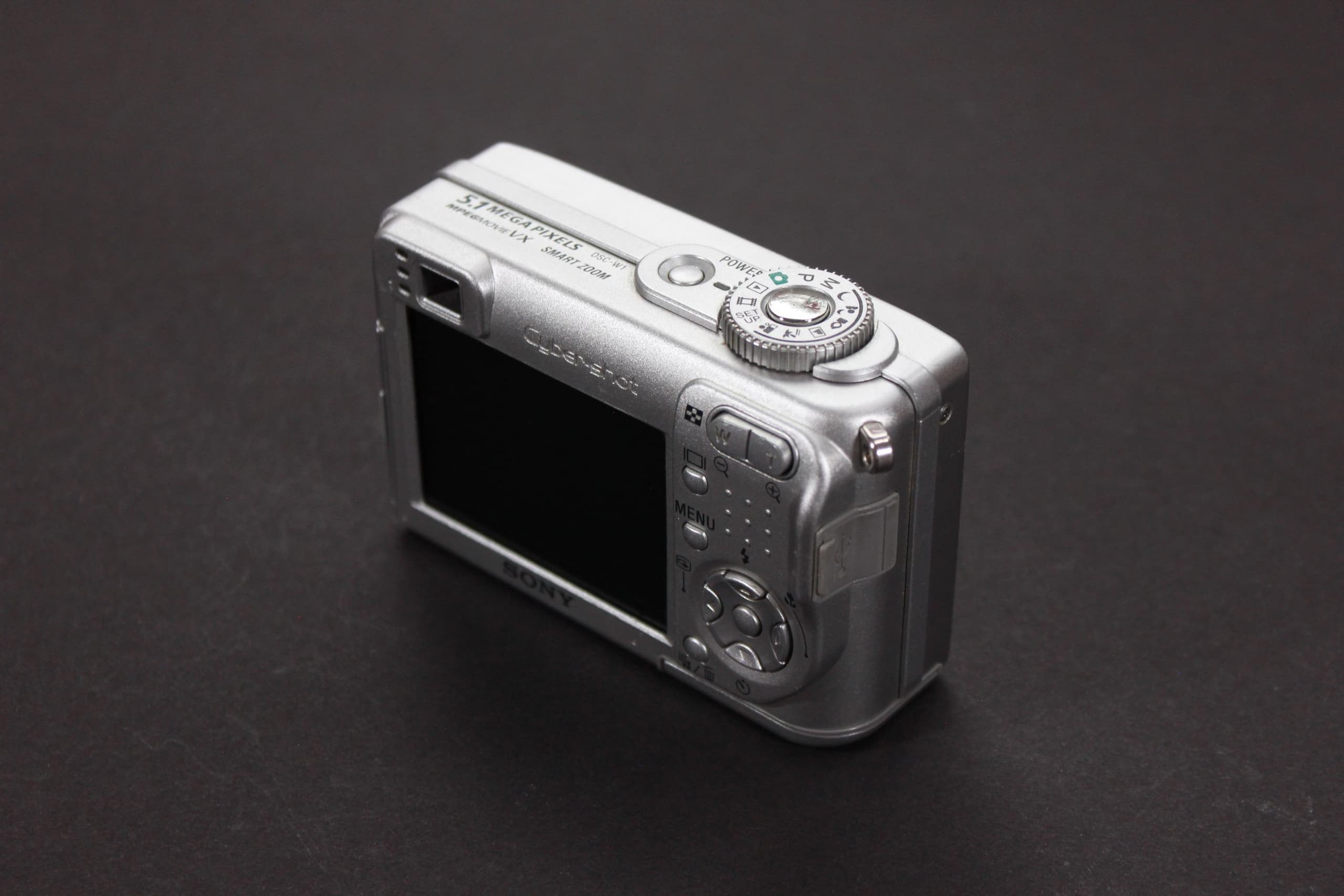Sony Cyber-shot DSC-W1 - Image 5