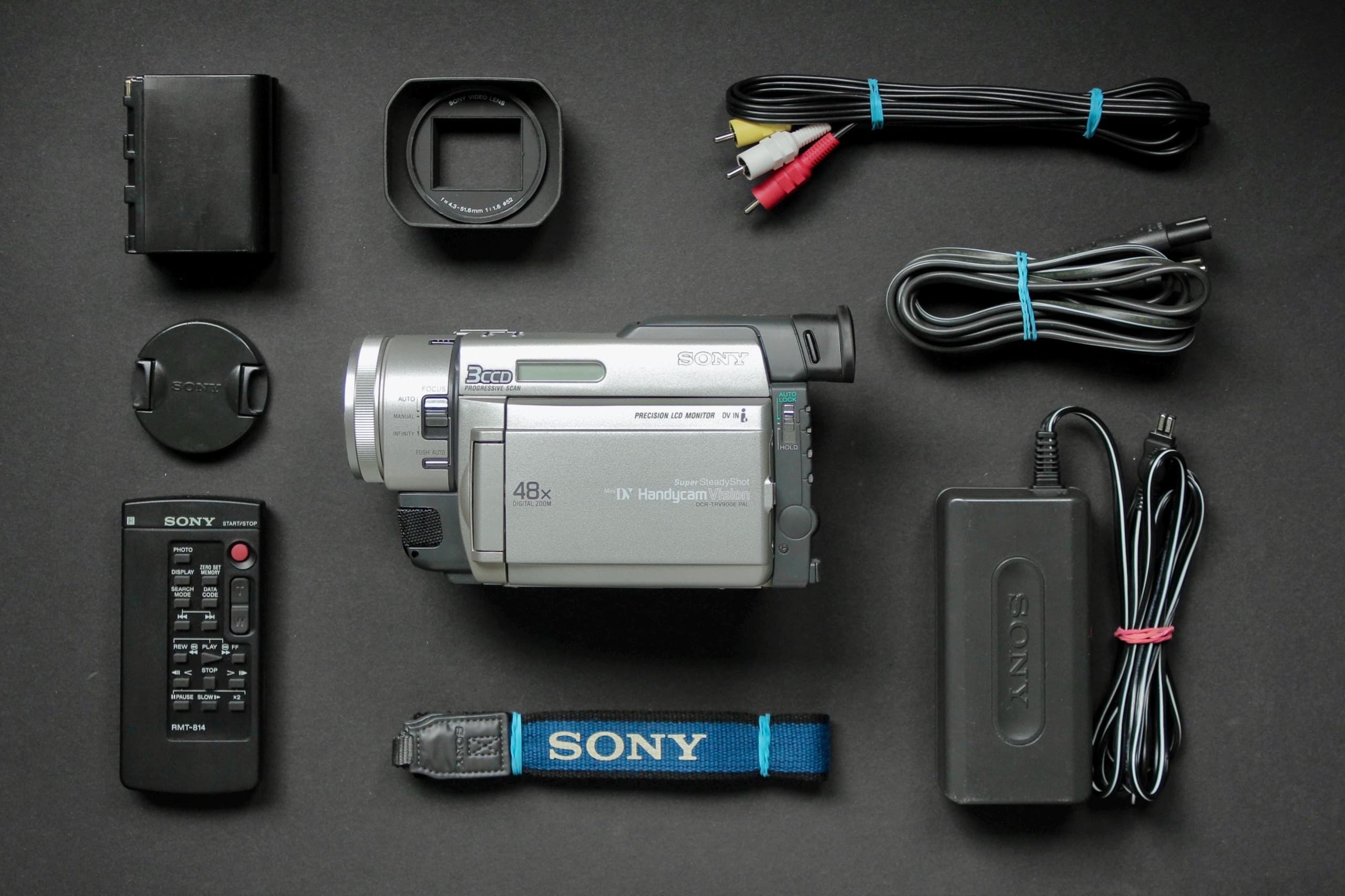 Sony Handycam DCR-TRV900E PAL - Image 6