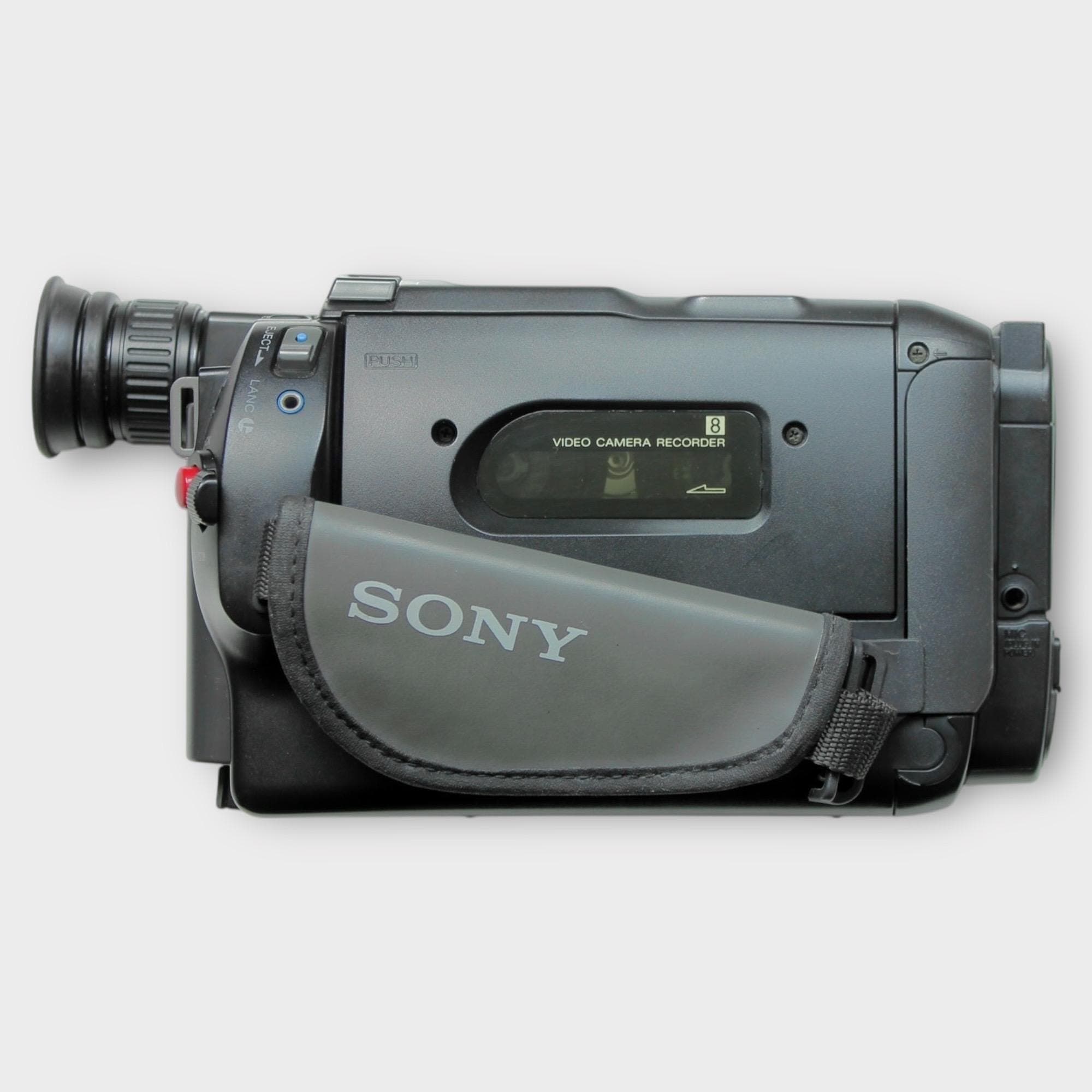 Sony Handycam CCD-TR411E - Image 6
