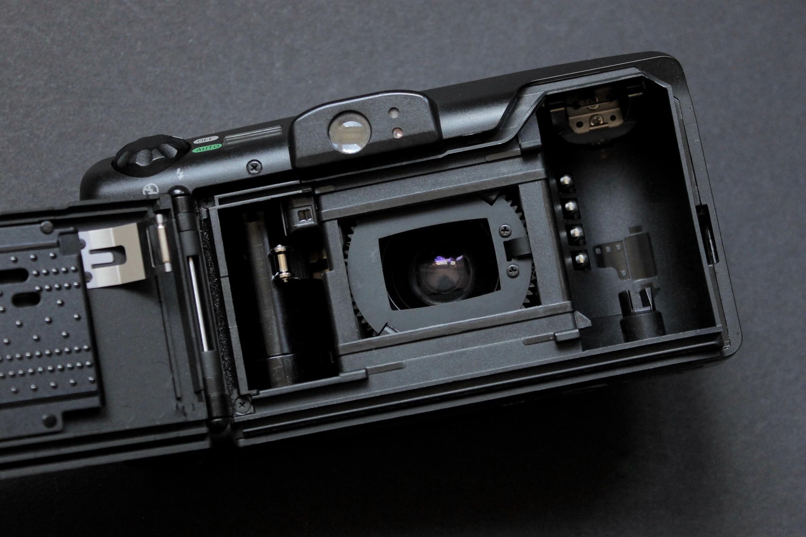 Canon Sure Shot 105 Zoom - Image 9