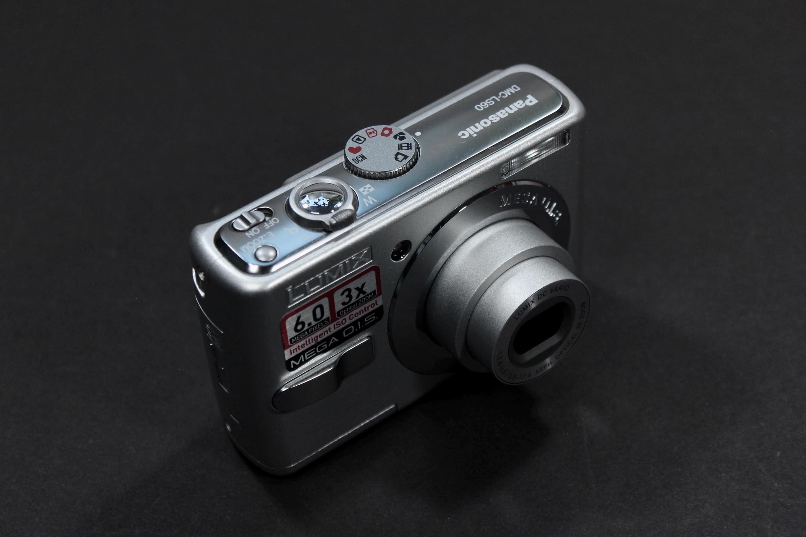 Panasonic Lumix DMC-LS60 - Image 3