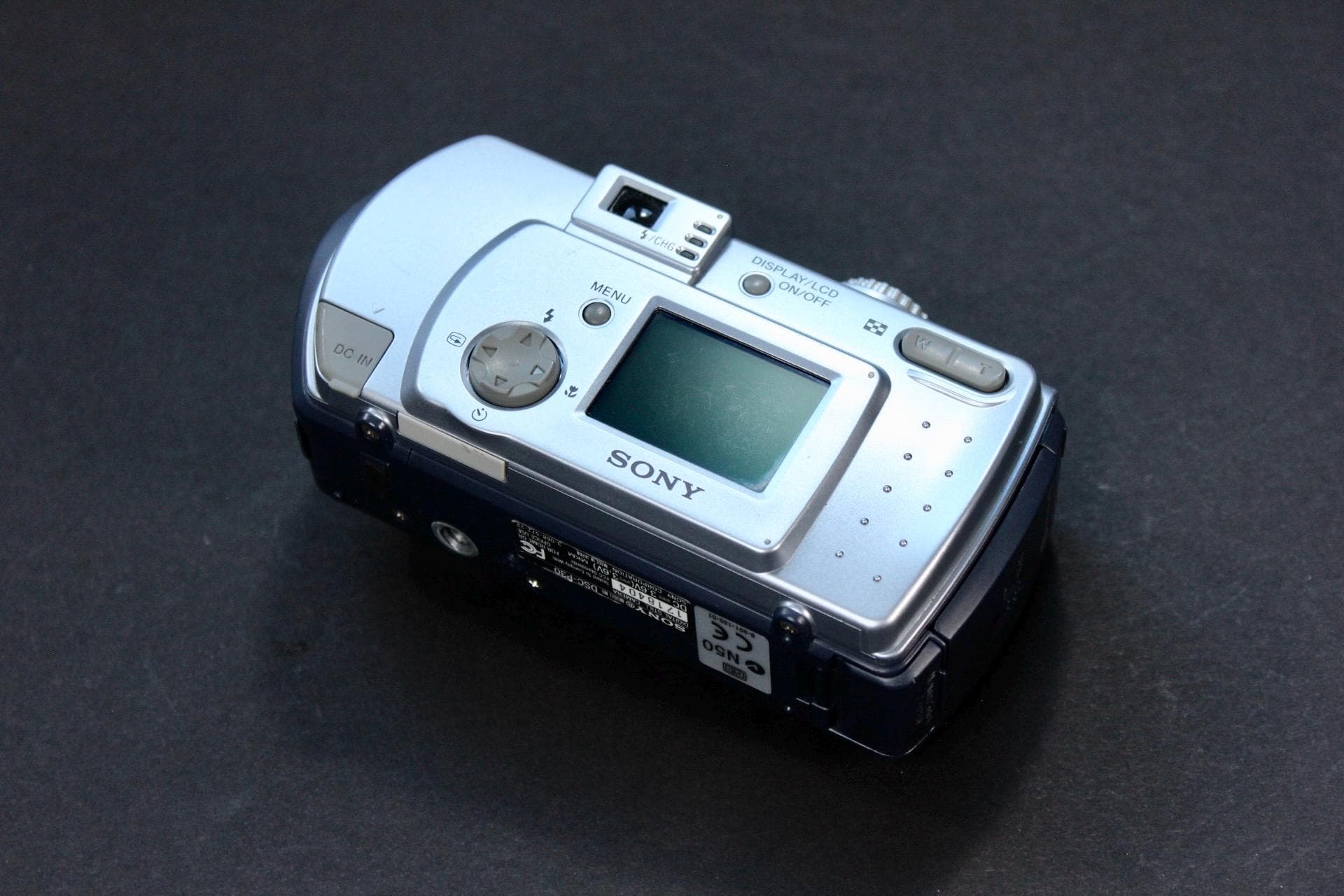 Sony Cyber-shot DSC-P30 - Image 5